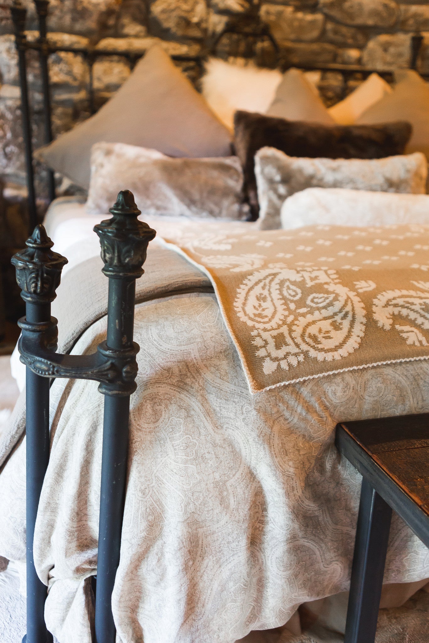 Bandana throw blanket online